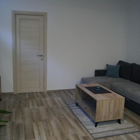 Apartman Una 斯雷姆斯基卡尔洛夫奇 外观 照片