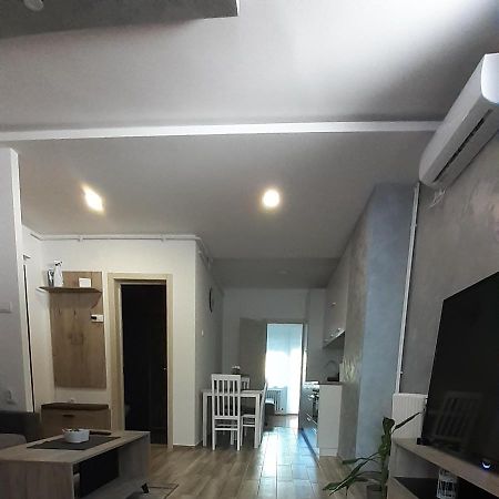 Apartman Una 斯雷姆斯基卡尔洛夫奇 外观 照片
