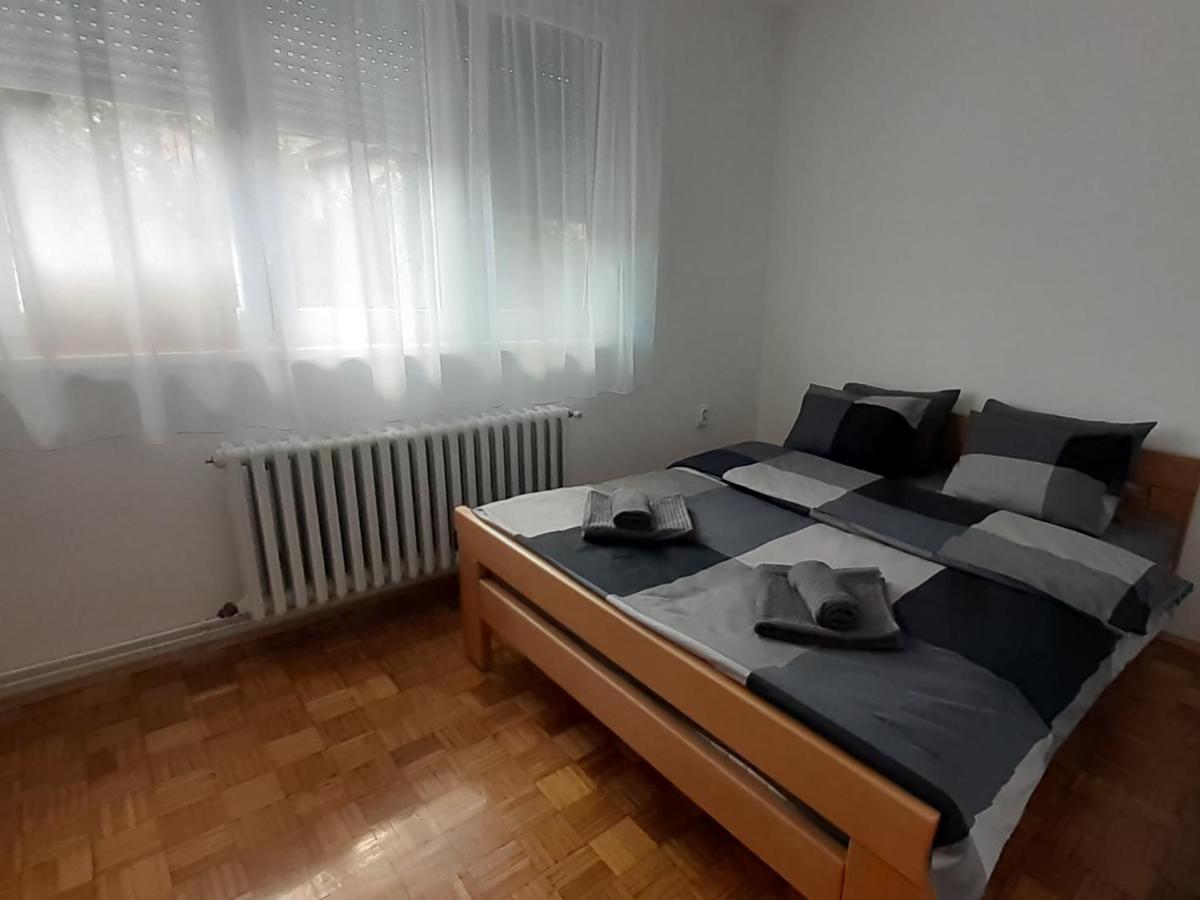 Apartman Una 斯雷姆斯基卡尔洛夫奇 外观 照片